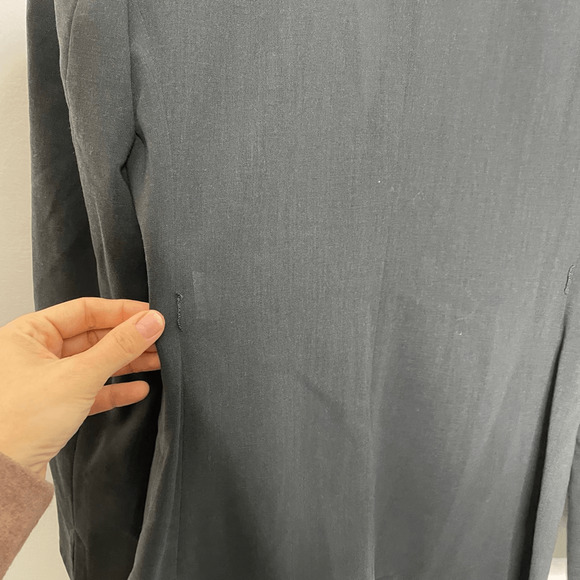 AKRIS PUNTO Wool hook and eye blazer dark gray light weight designer WOMENS 8 - Picture 6 of 8